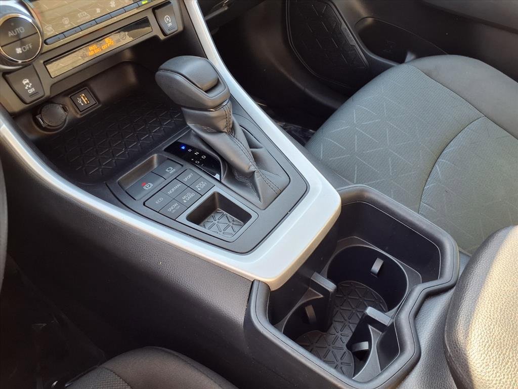 Used 2024 Toyota RAV4 XLE image 21