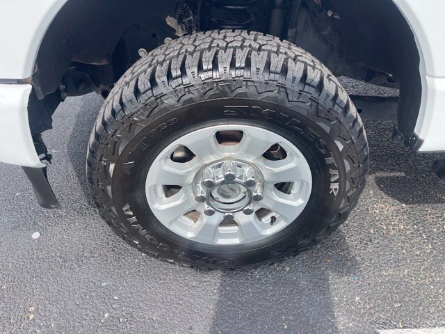 Certified 2024 Ford F250 XLT w/ FX4 Off-Road Package AWD/4WD image 3