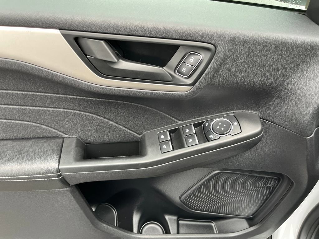 Certified 2022 Ford Escape S image 17