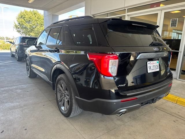Certified 2023 Ford Explorer XLT w/ Equipment Group 202A AWD/4WD image 2