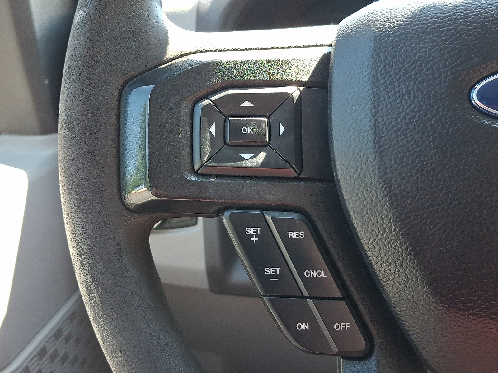 Certified 2022 Ford E-350 and Econoline 350 Super Duty w/ Power Windows & Locks Group RWD image 22