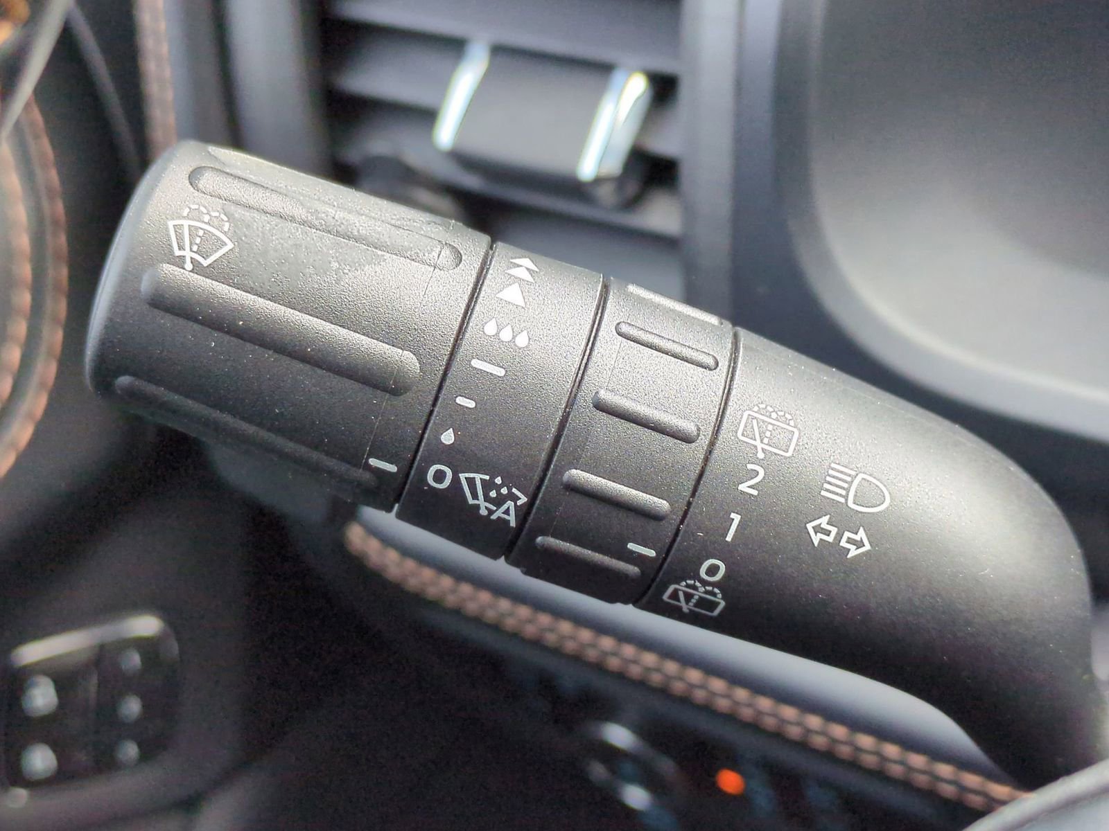 Certified 2023 Ford Expedition Max Platinum image 34