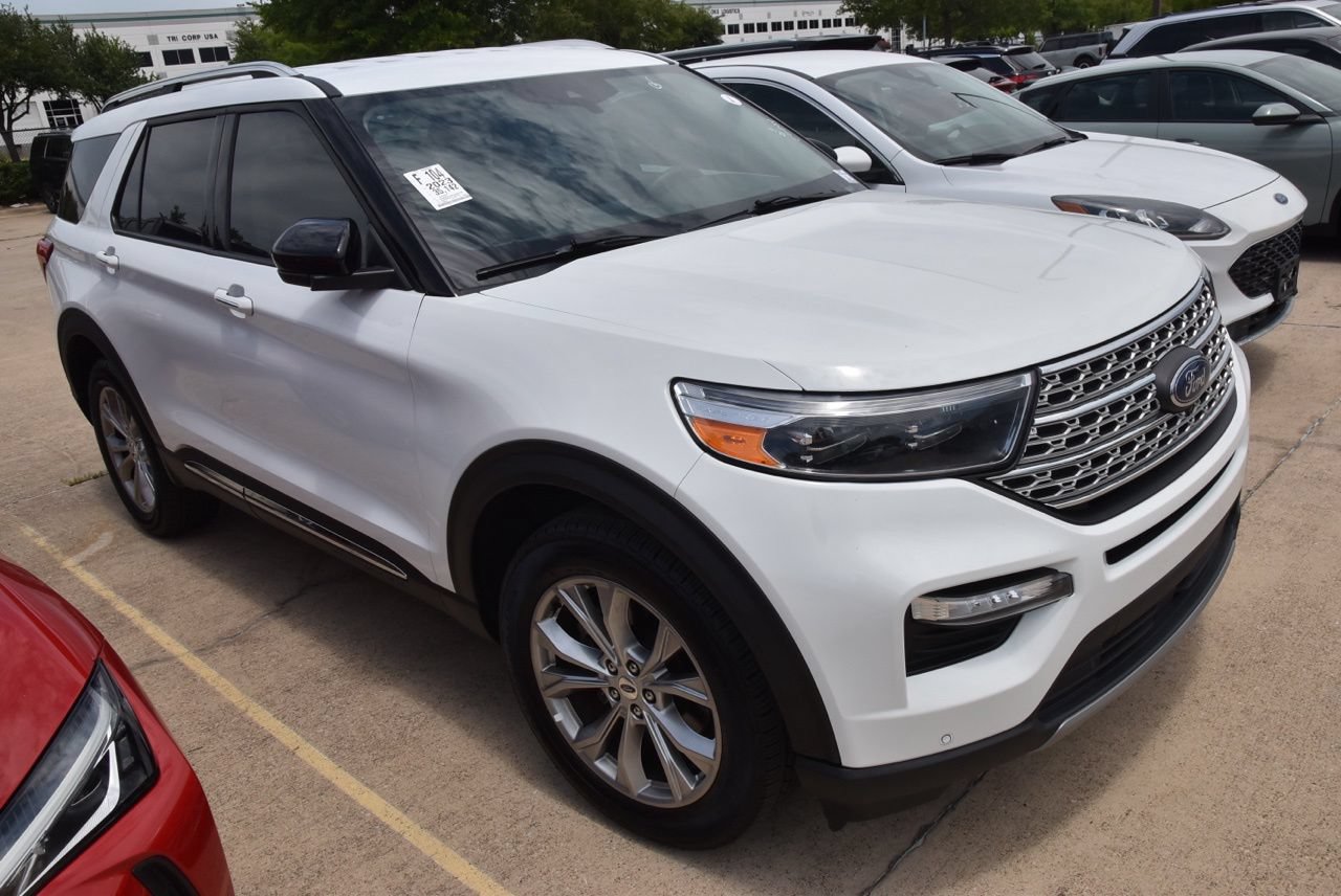 Certified 2023 Ford Explorer Limited AWD/4WD image 4