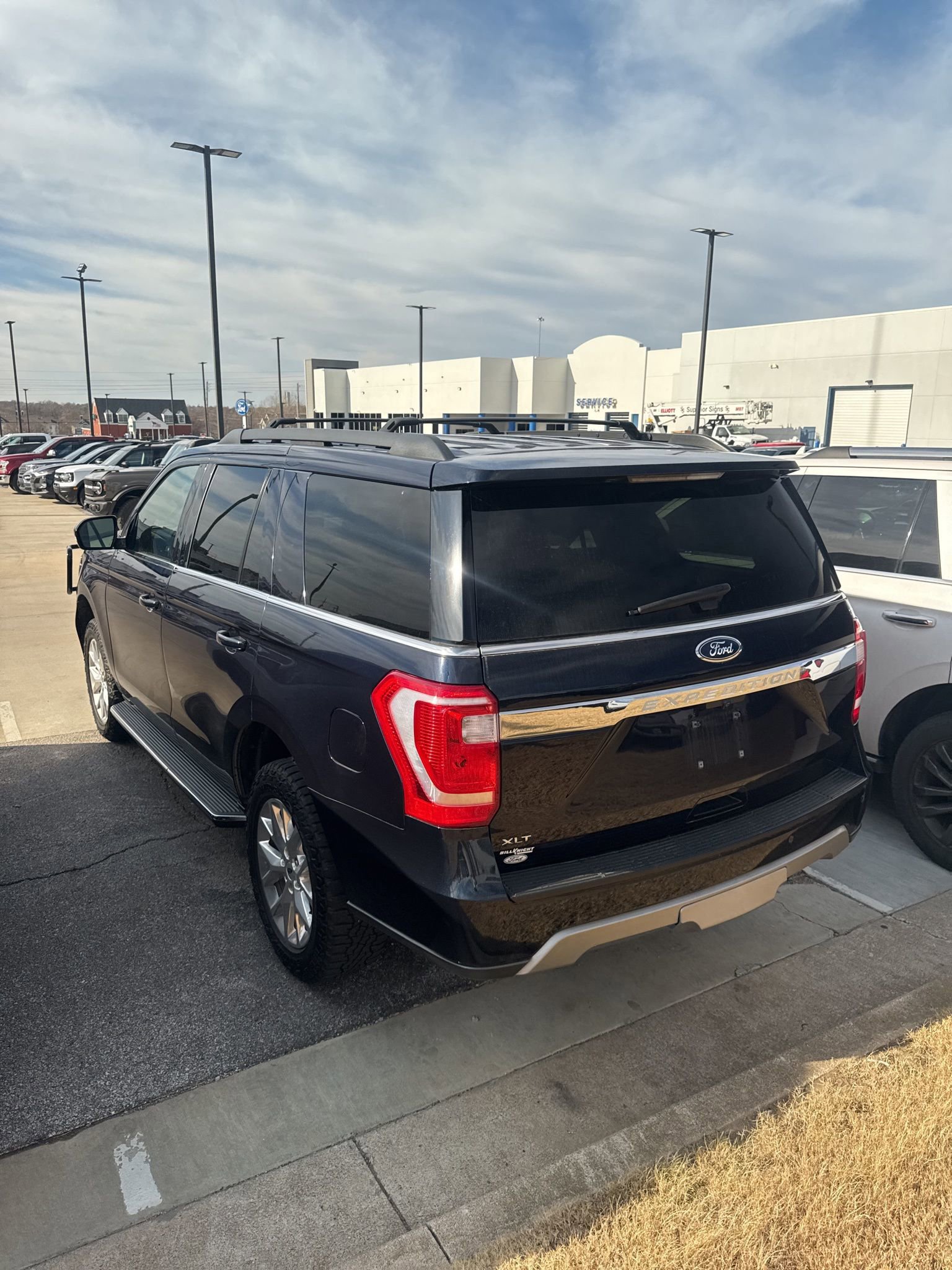 Certified 2021 Ford Expedition XLT image 2