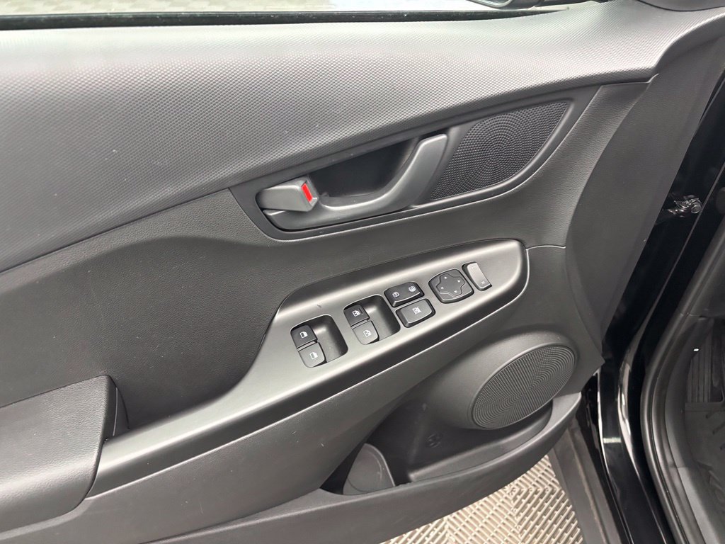 Used 2023 Hyundai Kona SEL w/ Cargo Package AWD/4WD image 17