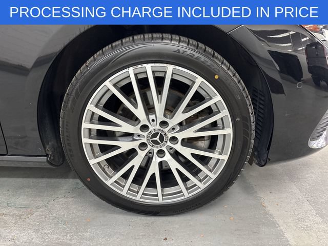 Used 2025 Mercedes-Benz CLA 250 4MATIC image 2