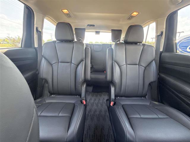 Used 2023 Subaru Ascent Touring AWD/4WD image 12