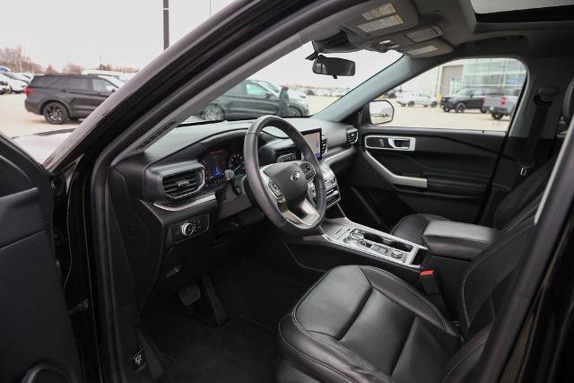Certified 2022 Ford Explorer XLT w/ Equipment Group 202A image 22