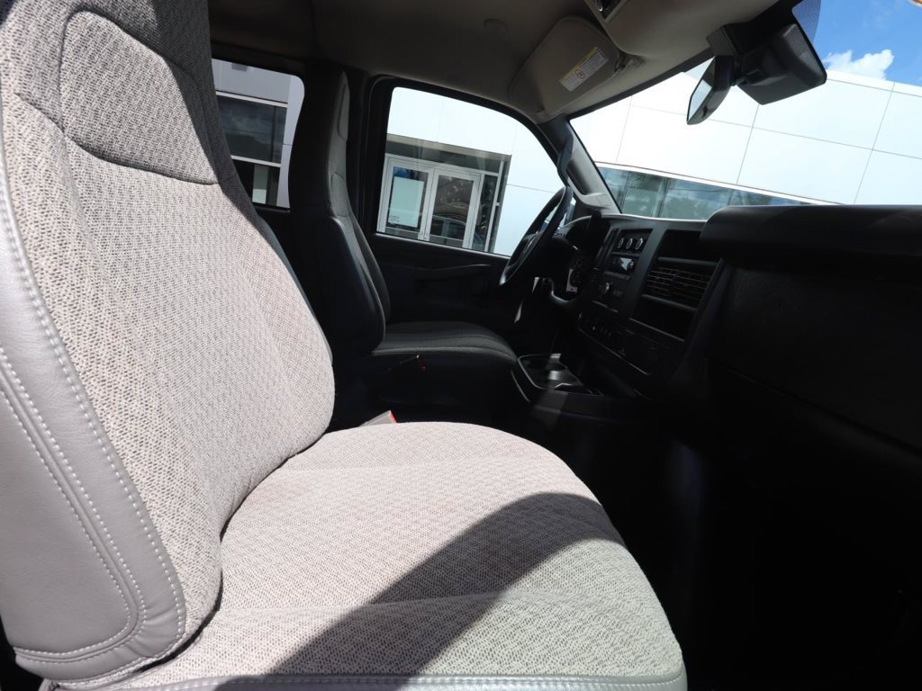Used 2025 Chevrolet Express 3500 LT w/ LT Preferred Equipment Group RWD image 15