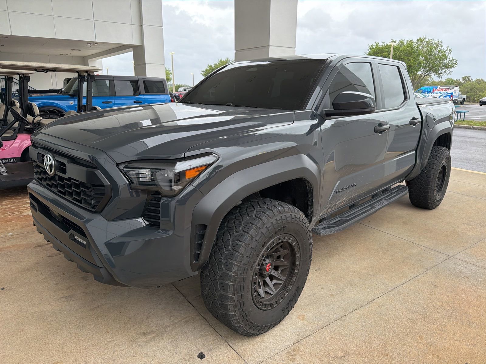 Used 2025 Toyota Tacoma TRD Off-Road image 13