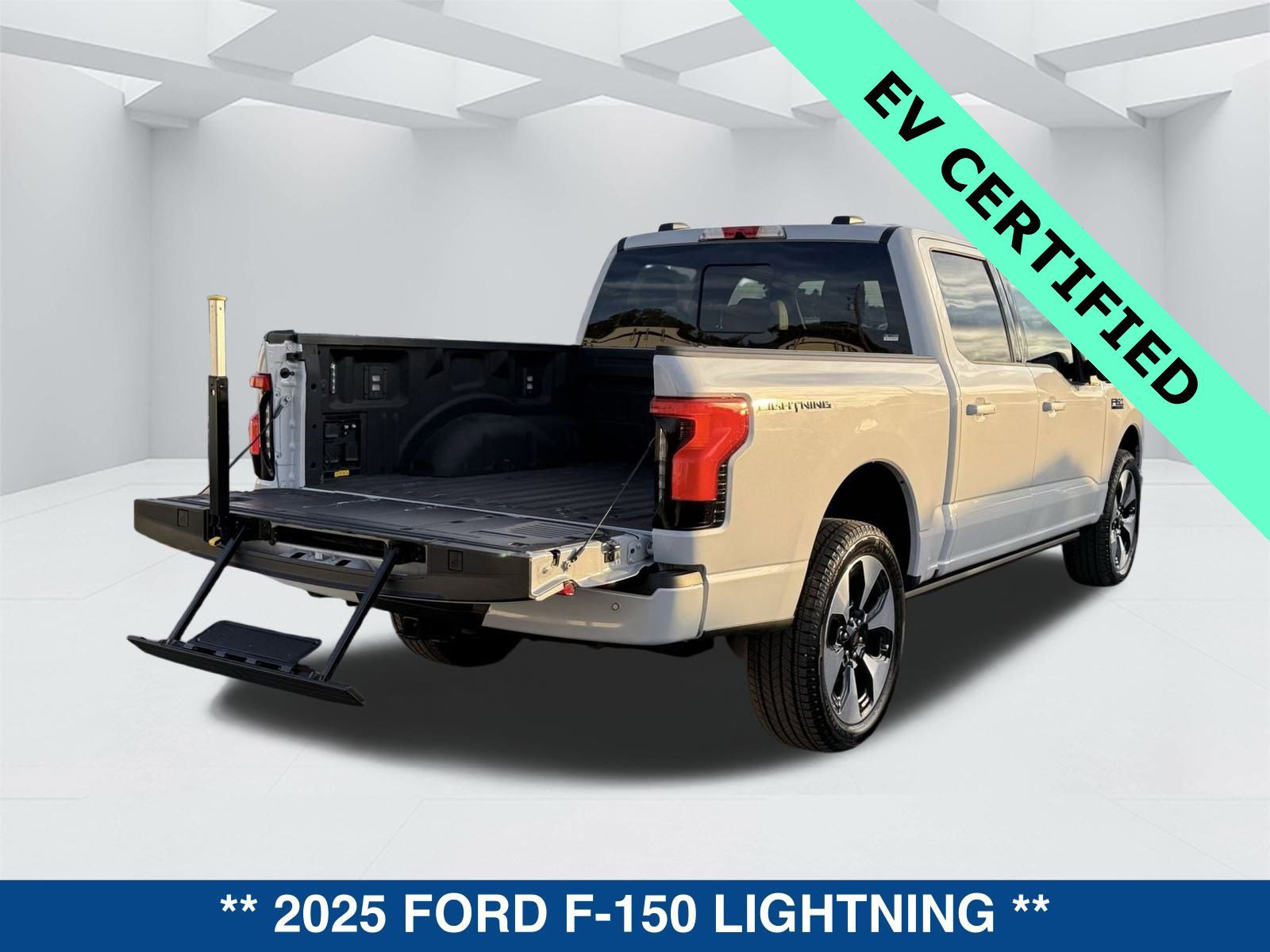 Certified 2025 Ford F150 Lightning Platinum image 5