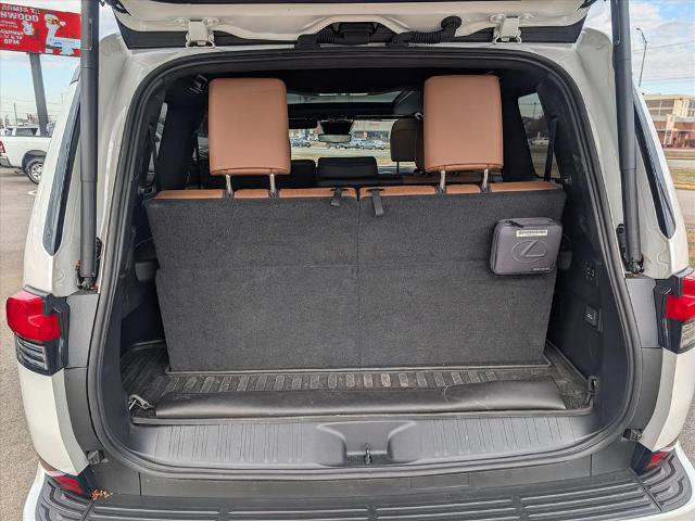 Used 2024 Lexus GX 550 image 21