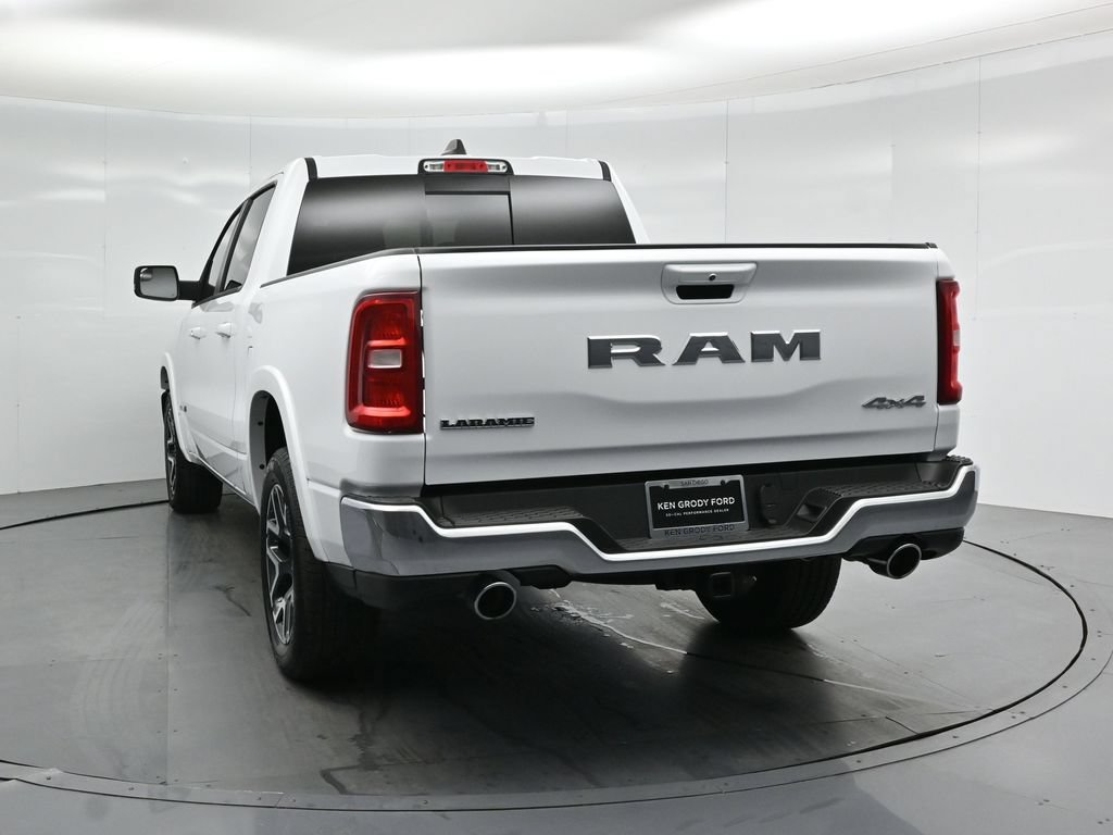 Used 2025 RAM 1500 Laramie AWD/4WD image 30