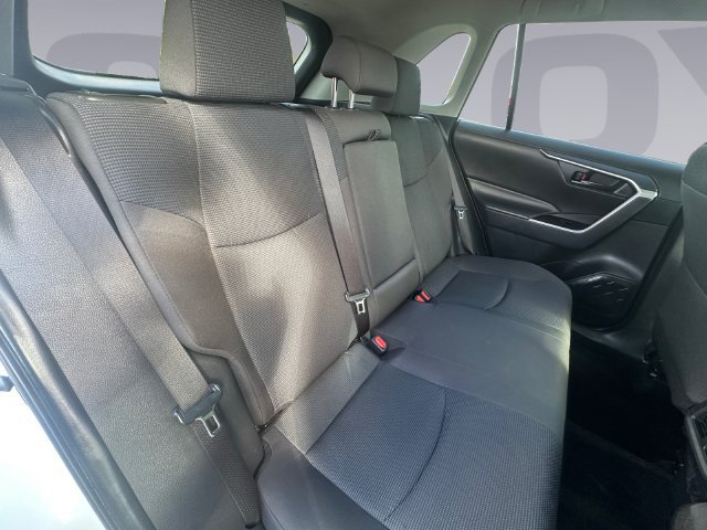 Used 2024 Toyota RAV4 LE AWD/4WD image 18