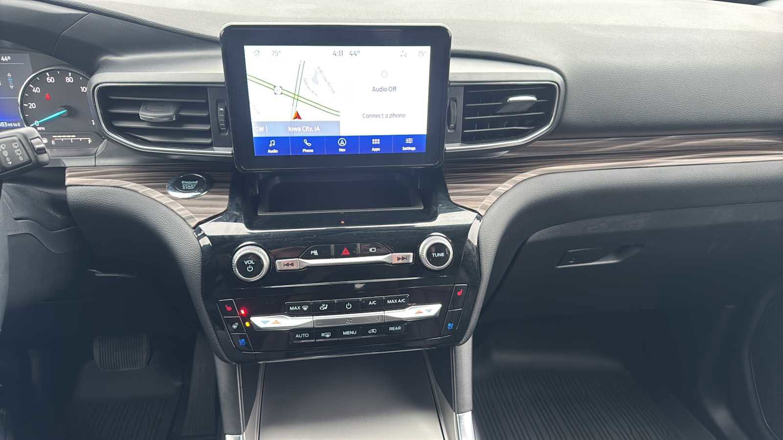 Certified 2022 Ford Explorer Limited w/ Equipment Group 301A image 17