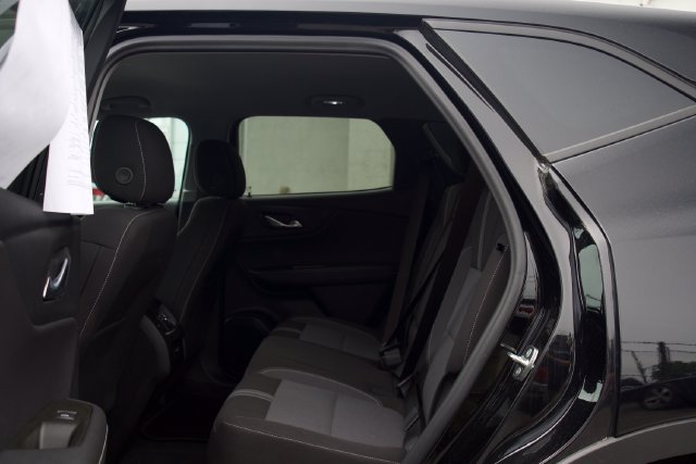 Used 2025 Chevrolet Blazer LT FWD image 33