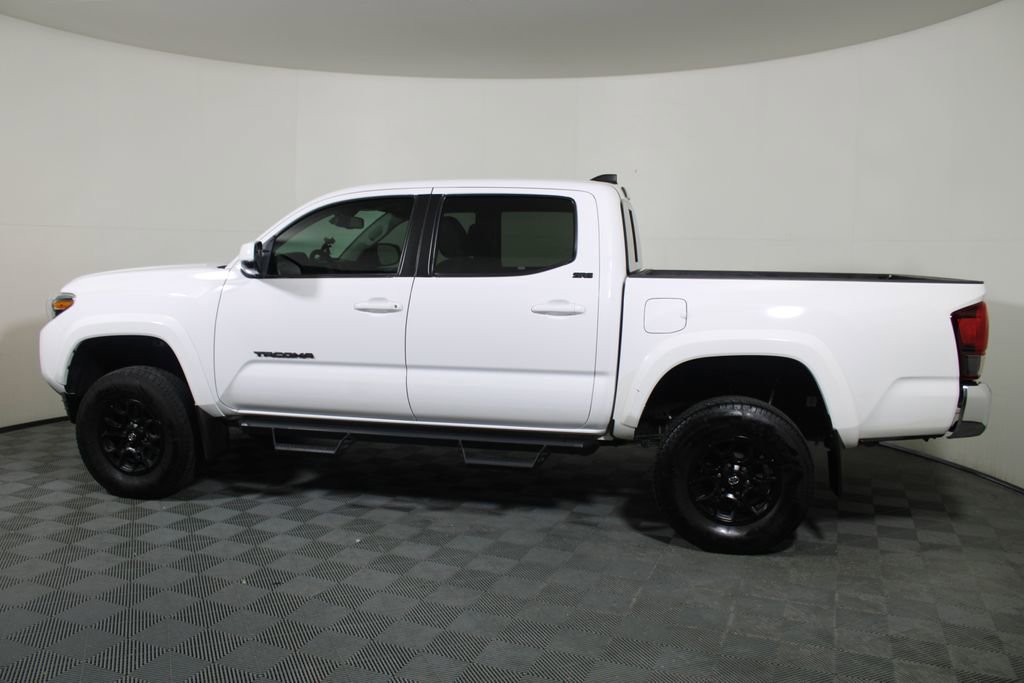 Used 2022 Toyota Tacoma SR5 image 2