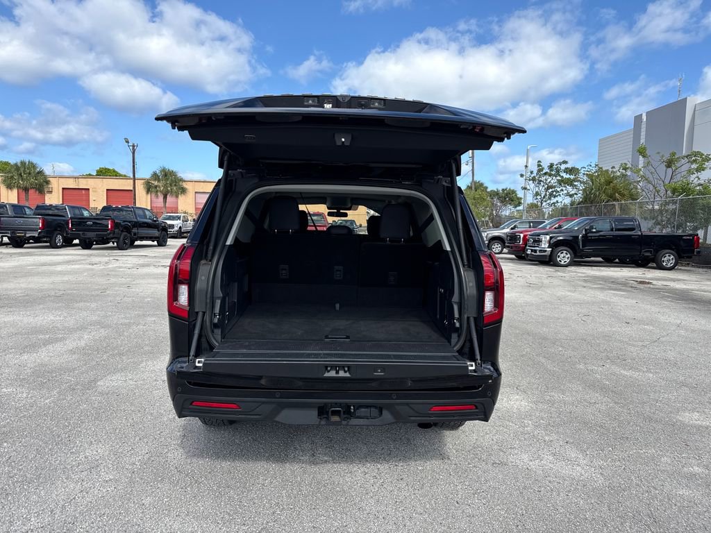 Certified 2025 Ford Expedition Max Active image 30