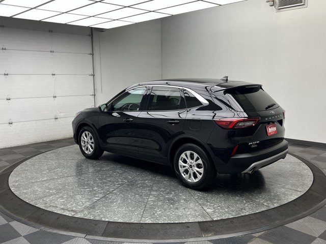 Certified 2023 Ford Escape Active FWD image 28