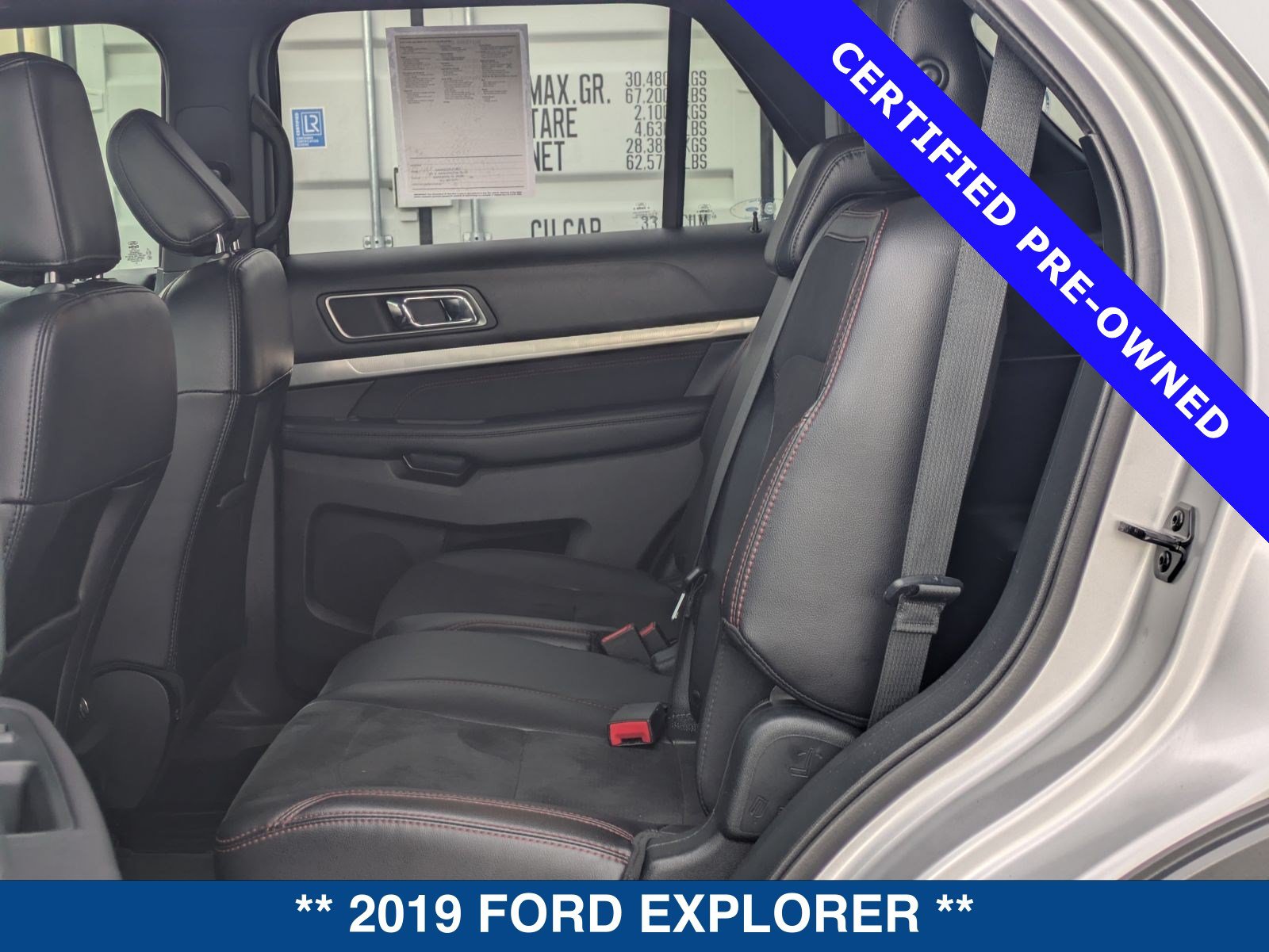 Certified 2019 Ford Explorer XLT w/ Equipment Group 202A FWD image 16