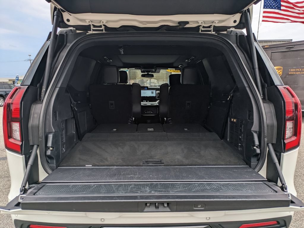 Certified 2025 Ford Expedition Platinum w/ Stealth Appearance Package AWD/4WD image 13