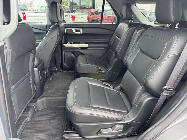 Certified 2023 Ford Explorer XLT w/ Equipment Group 202A AWD/4WD image 9