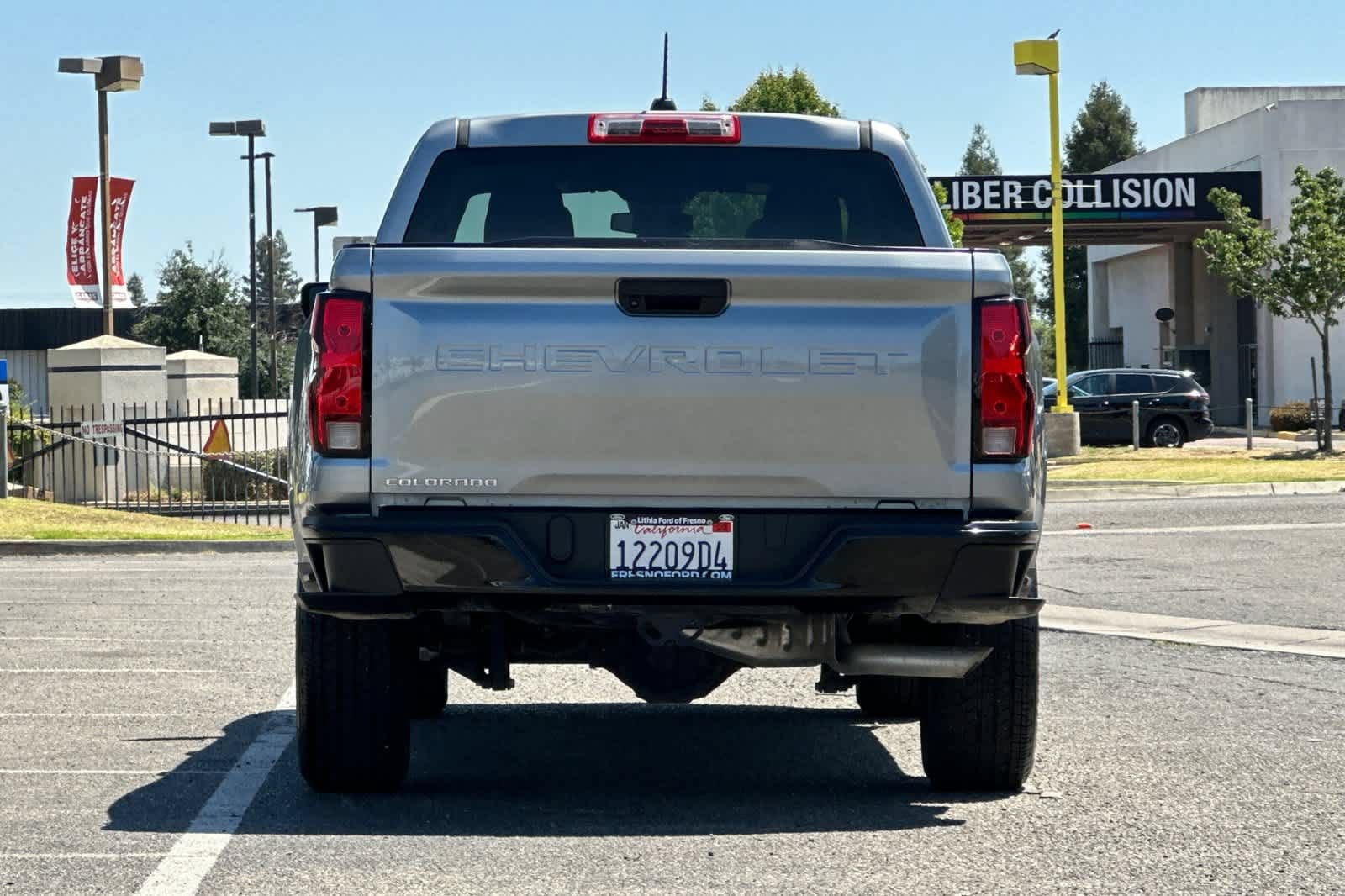 Used 2024 Chevrolet Colorado W/T RWD image 7