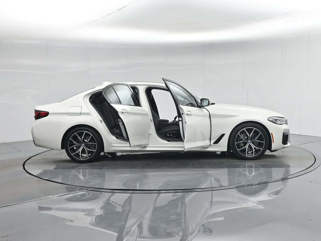 Used 2022 BMW 540i 540i w/ Executive Package image 34