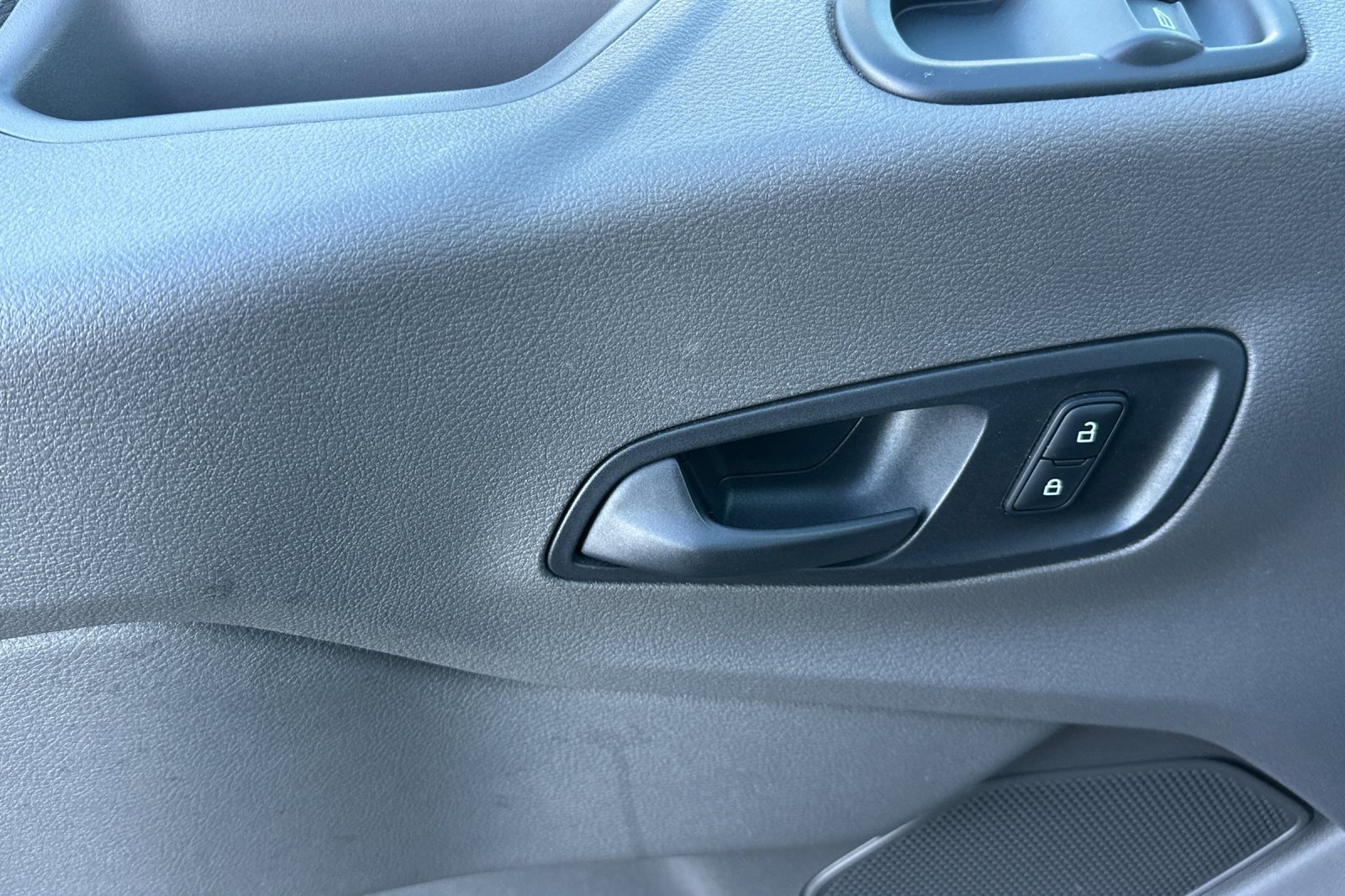 Certified 2021 Ford Transit 350 XLT image 11