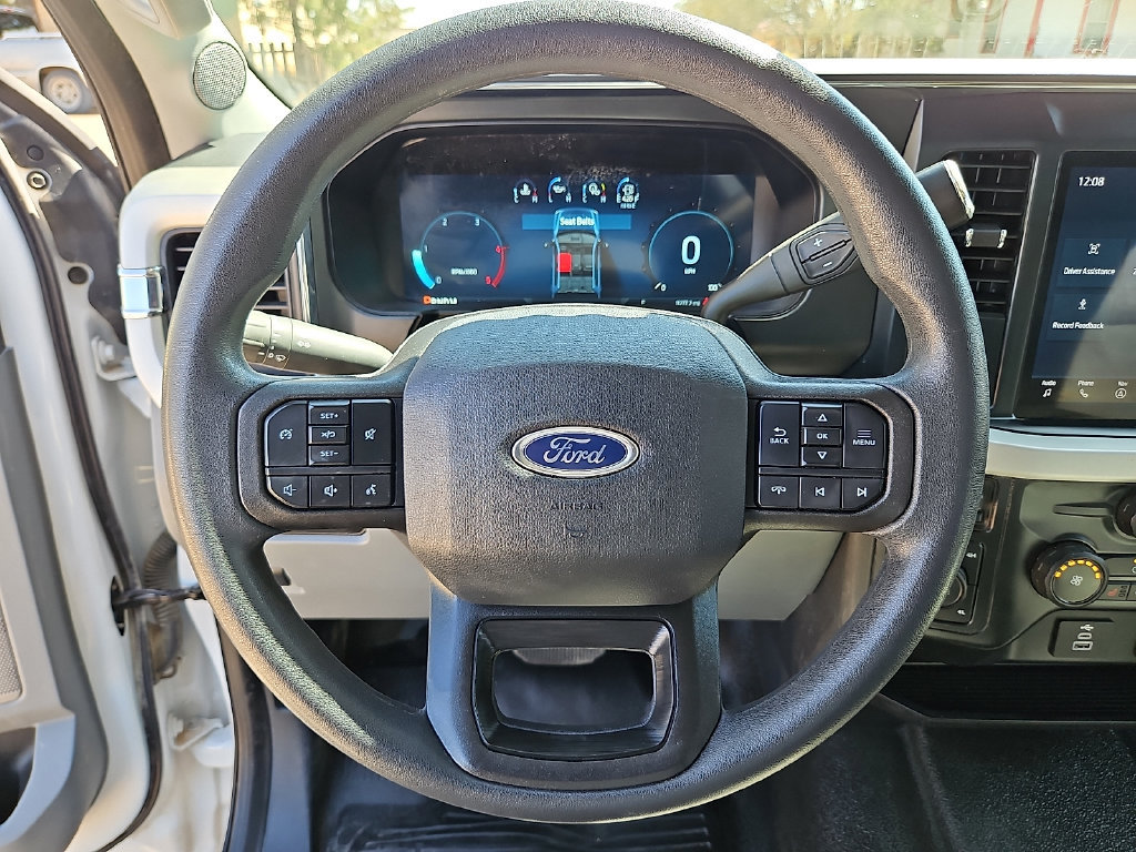 Certified 2025 Ford F250 XLT w/ Black Appearance Package AWD/4WD image 21