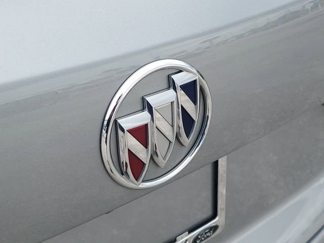 Used 2023 Buick Envision Essence image 5