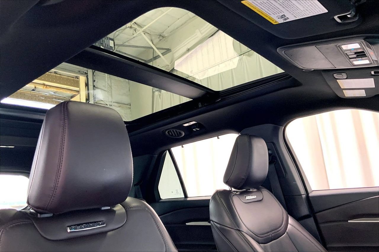Certified 2025 Ford Explorer Platinum RWD image 27