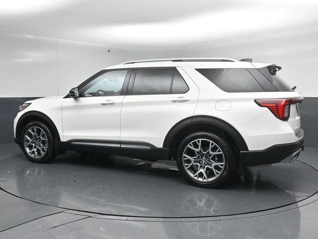 Certified 2025 Ford Explorer Platinum w/ Ultimate Package AWD/4WD image 5