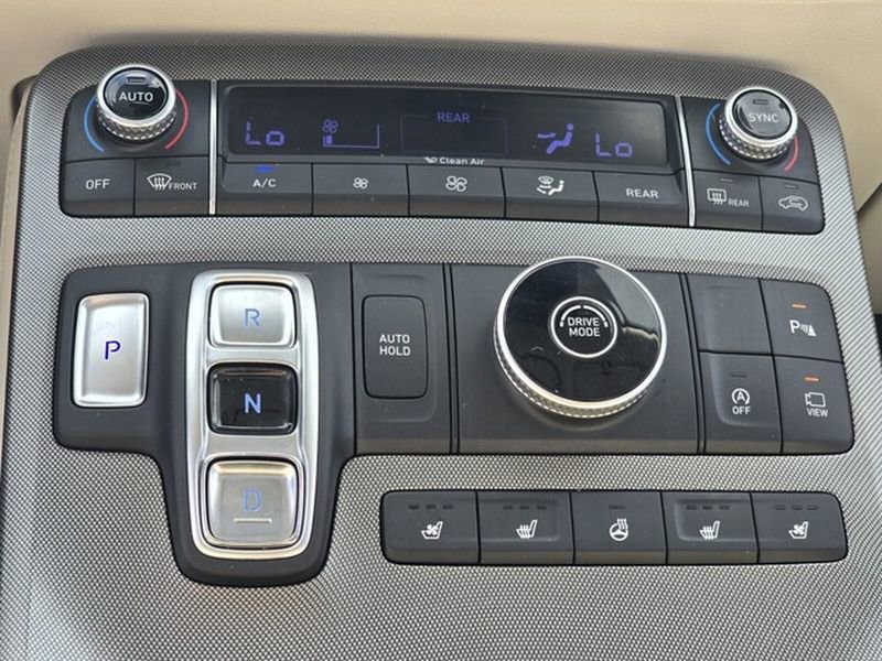 Used 2020 Hyundai Palisade Limited FWD image 14