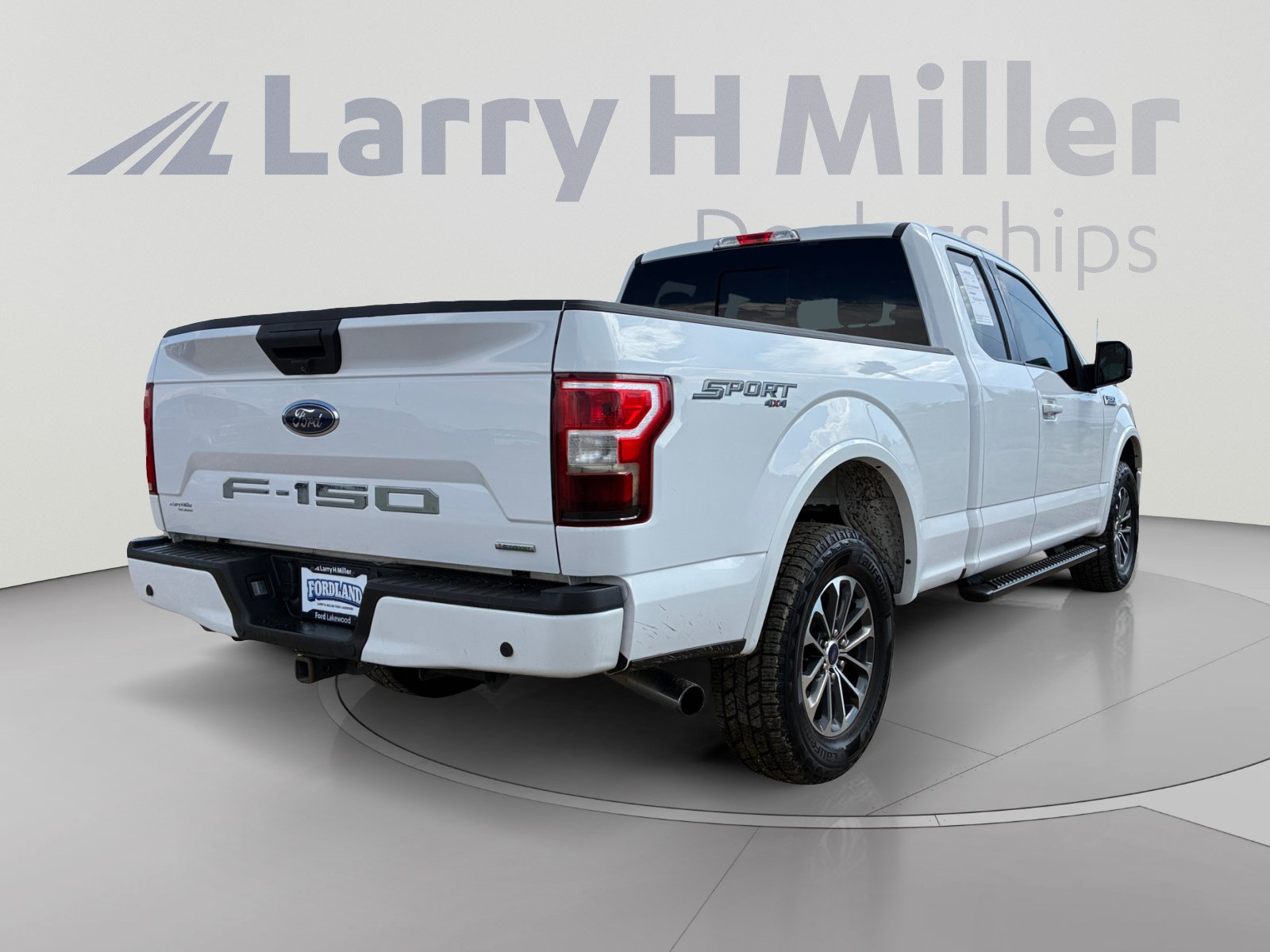 Certified 2020 Ford F150 XLT w/ Equipment Group 302A Luxury AWD/4WD image 5