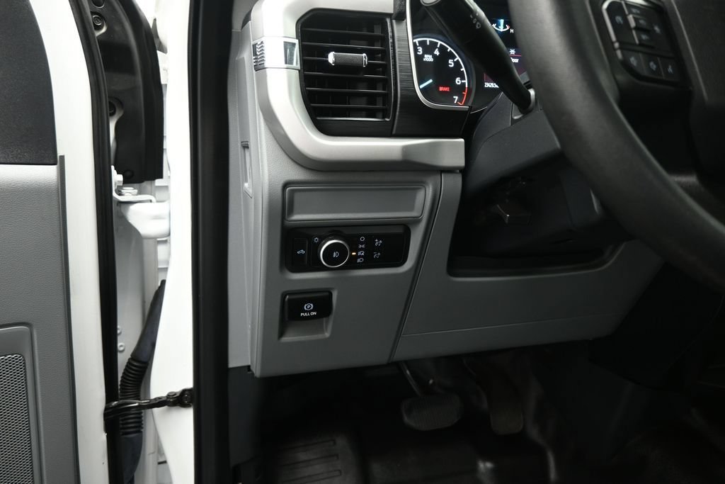 Certified 2023 Ford F150 XL w/ Trailer Tow Package RWD image 9