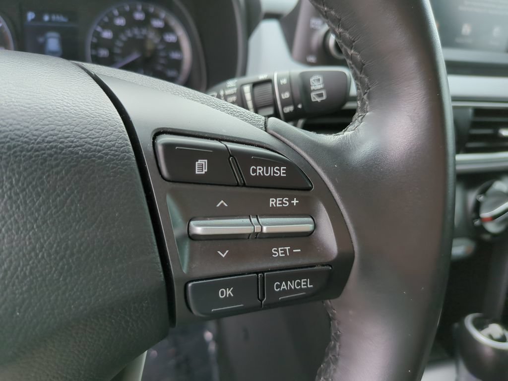Used 2021 Hyundai Kona SEL FWD image 32