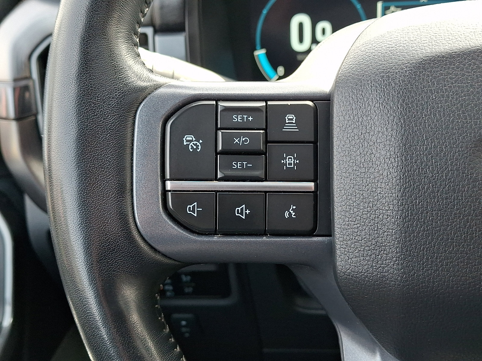 Certified 2023 Ford F150 Lariat w/ Equipment Group 502A High AWD/4WD image 25
