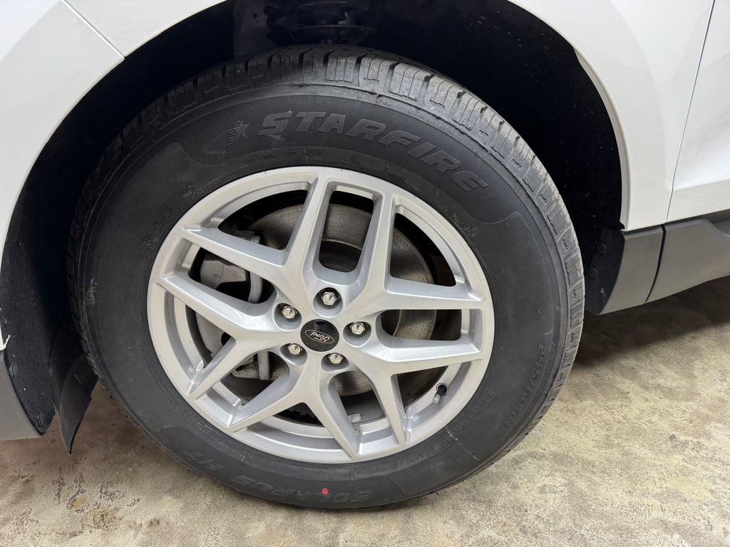 Certified 2024 Ford Edge SEL AWD/4WD image 28