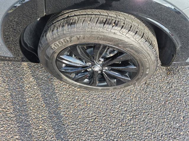 Used 2025 Buick Envista Sport Touring w/ Convenience I Package FWD image 24