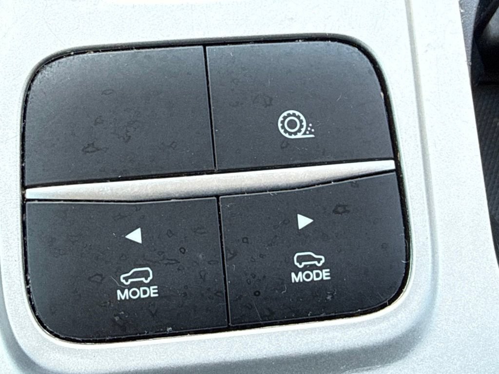 Certified 2022 Ford Explorer XLT RWD image 18