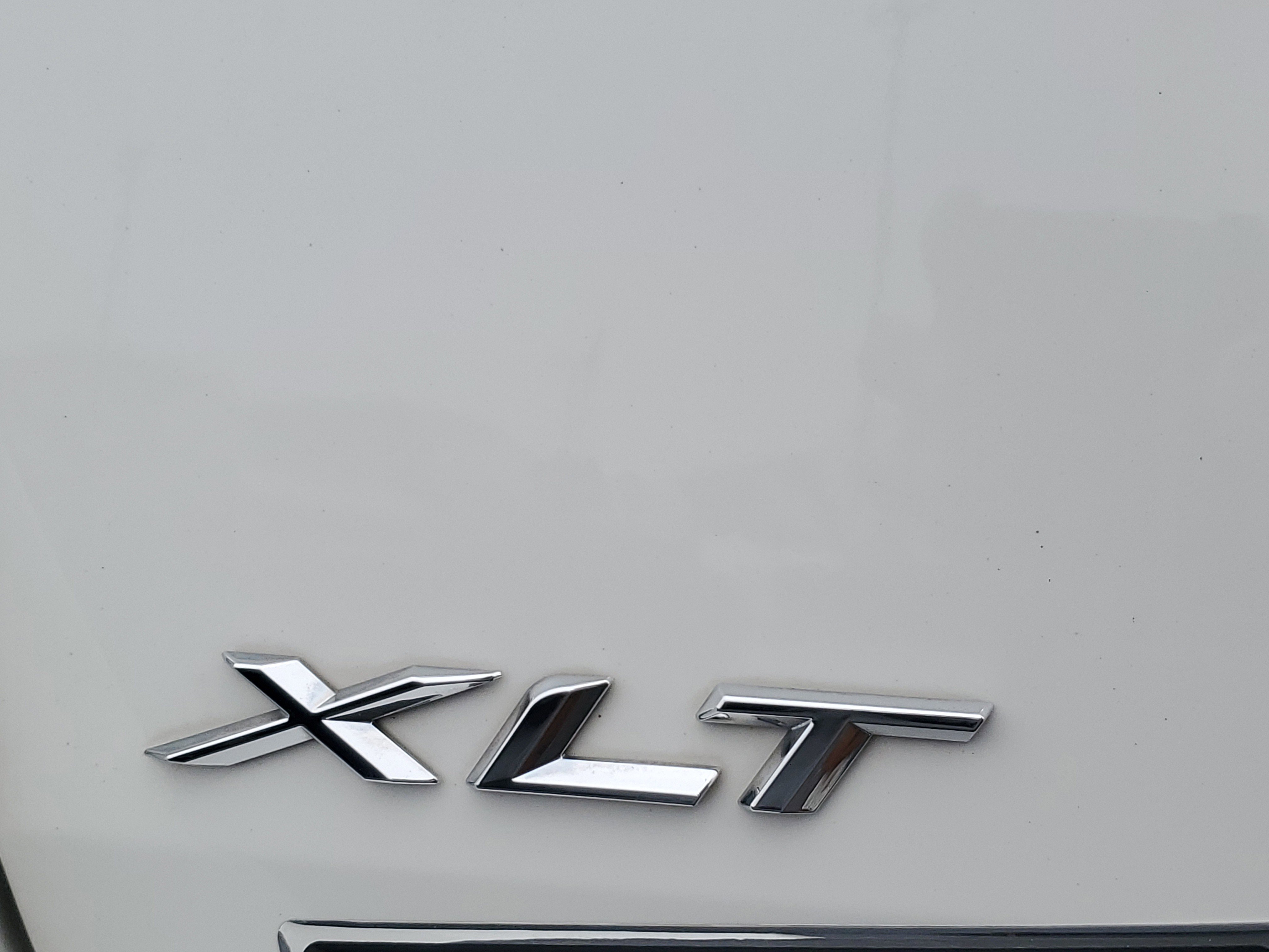 Certified 2023 Ford Explorer XLT w/ Equipment Group 202A AWD/4WD image 33