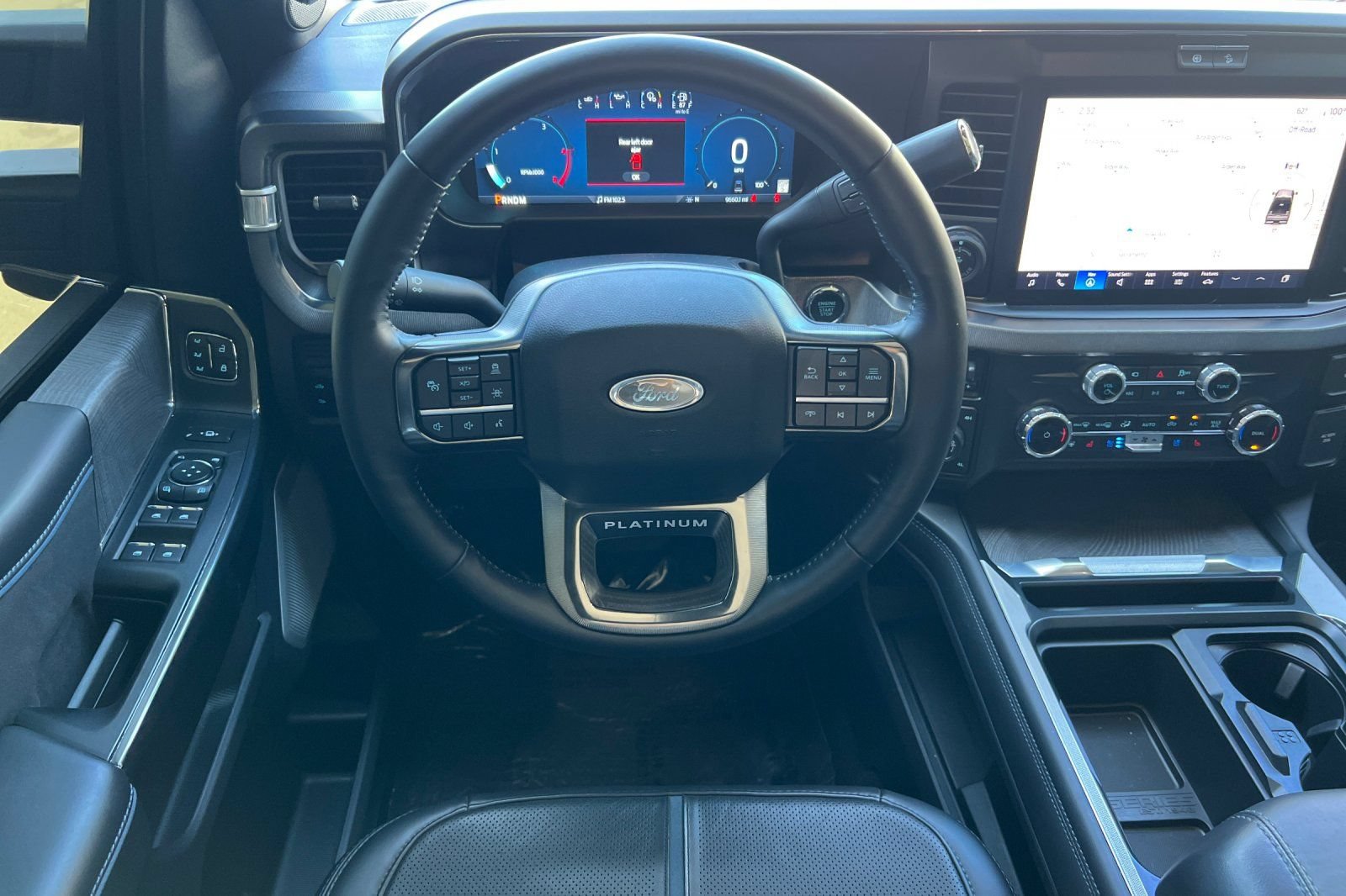 Certified 2025 Ford F250 Platinum w/ Tremor Off-Road Package AWD/4WD image 18