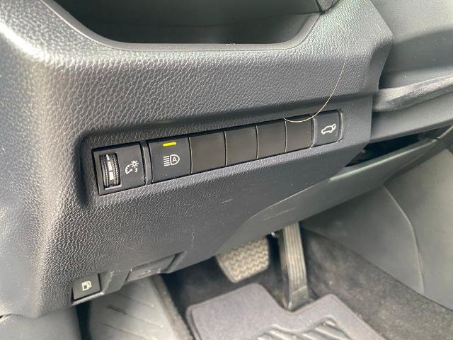 Used 2023 Toyota RAV4 XLE w/ Convenience Package AWD/4WD image 17
