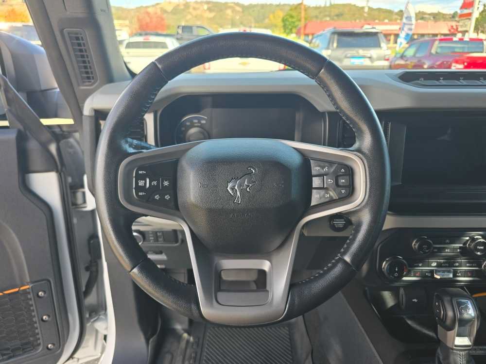 Certified 2022 Ford Bronco Badlands w/ Sasquatch Package AWD/4WD image 12