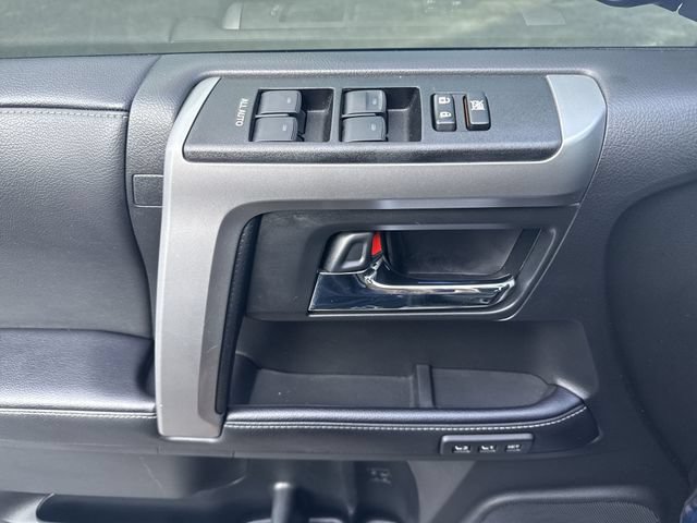 Used 2022 Toyota 4Runner Limited AWD/4WD image 13