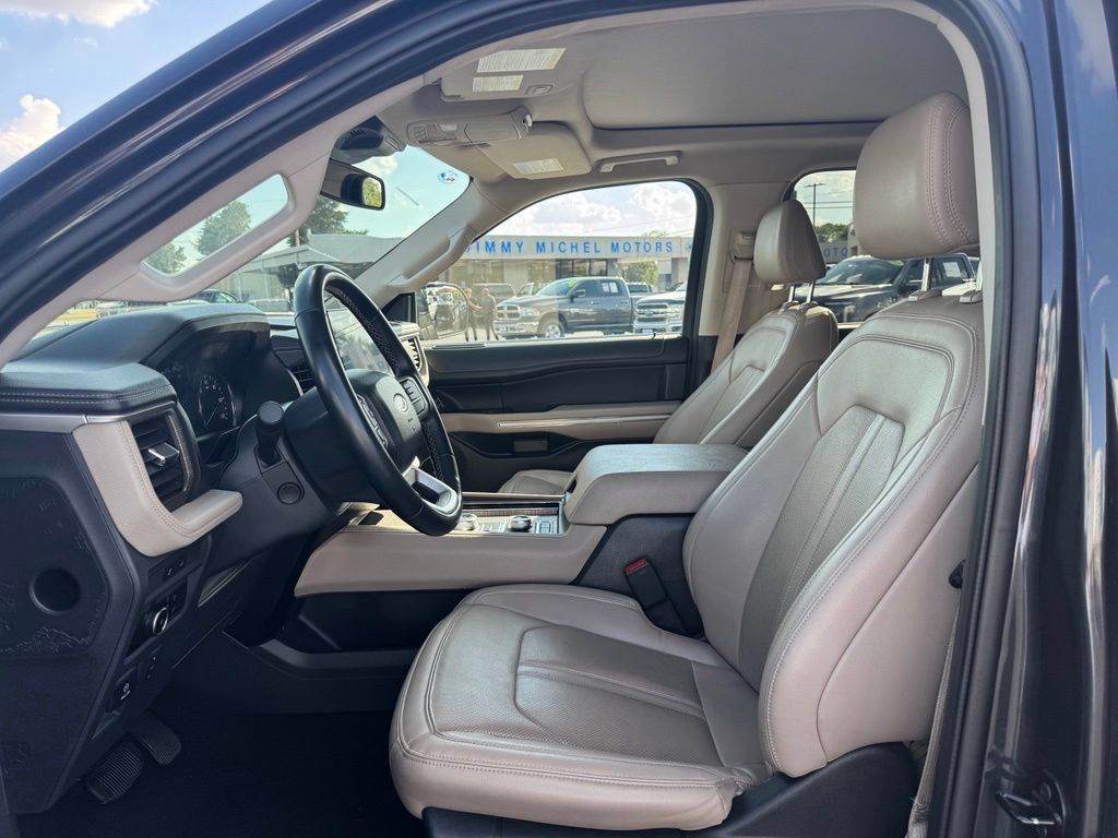 Certified 2024 Ford Expedition Limited AWD/4WD image 5