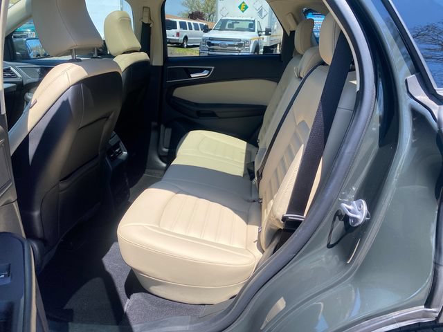 Certified 2022 Ford Edge SEL w/ Convenience Package AWD/4WD image 12