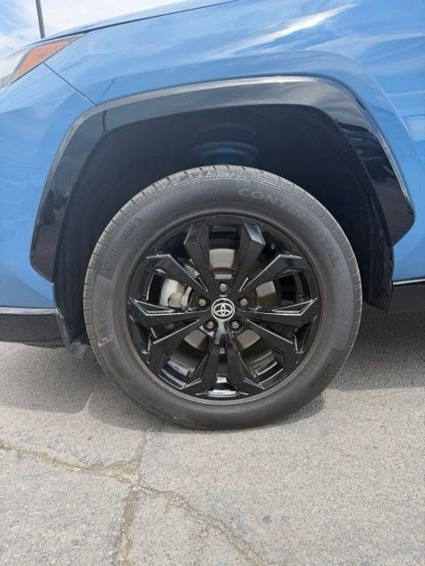 Used 2024 Toyota RAV4 XSE w/ Advanced Technology Package AWD/4WD image 13