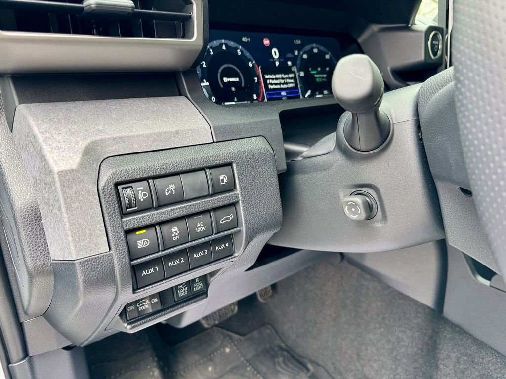 Used 2025 Toyota 4Runner Trailhunter image 10